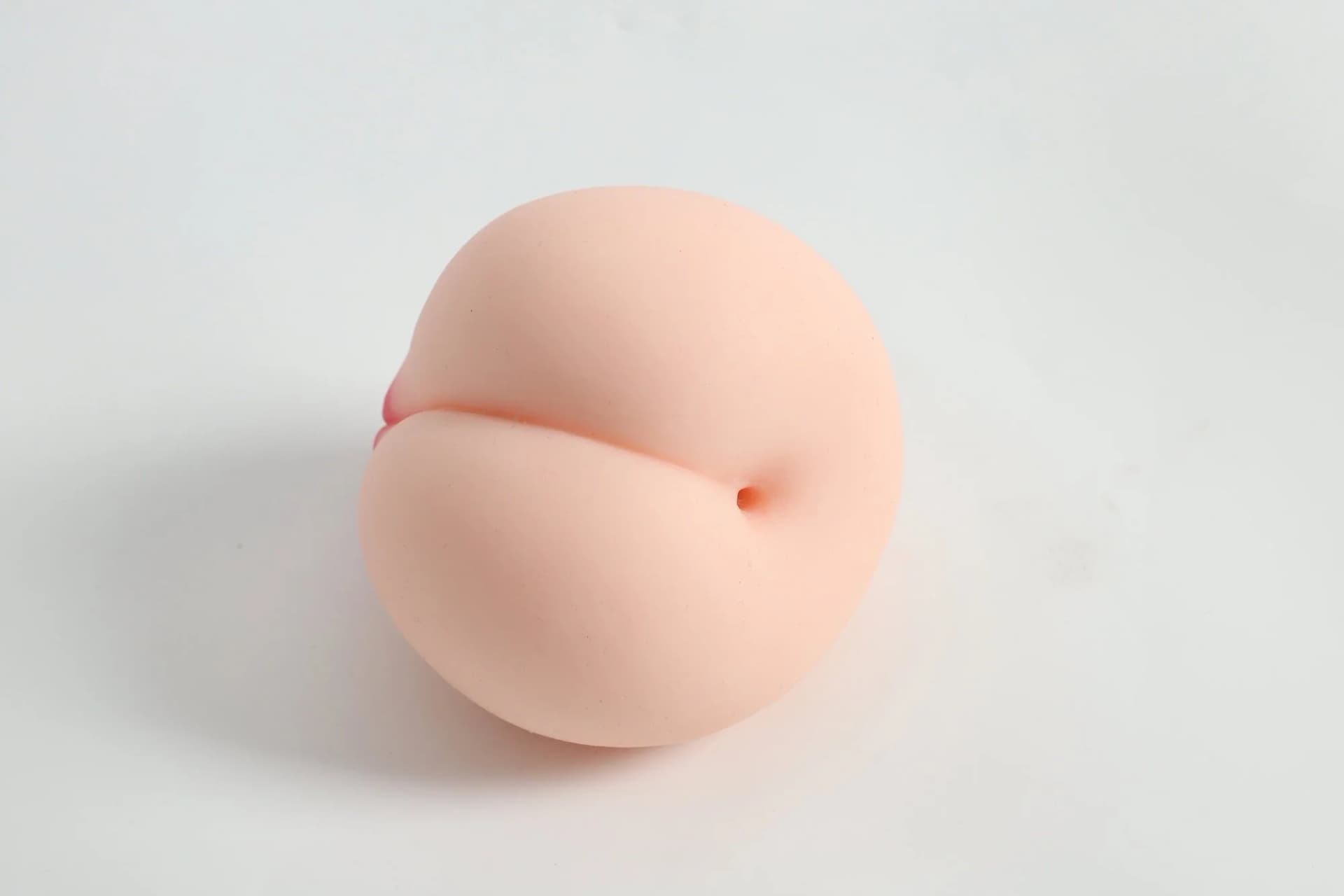 Pfirsich-Masturbator — photo 4 of 7