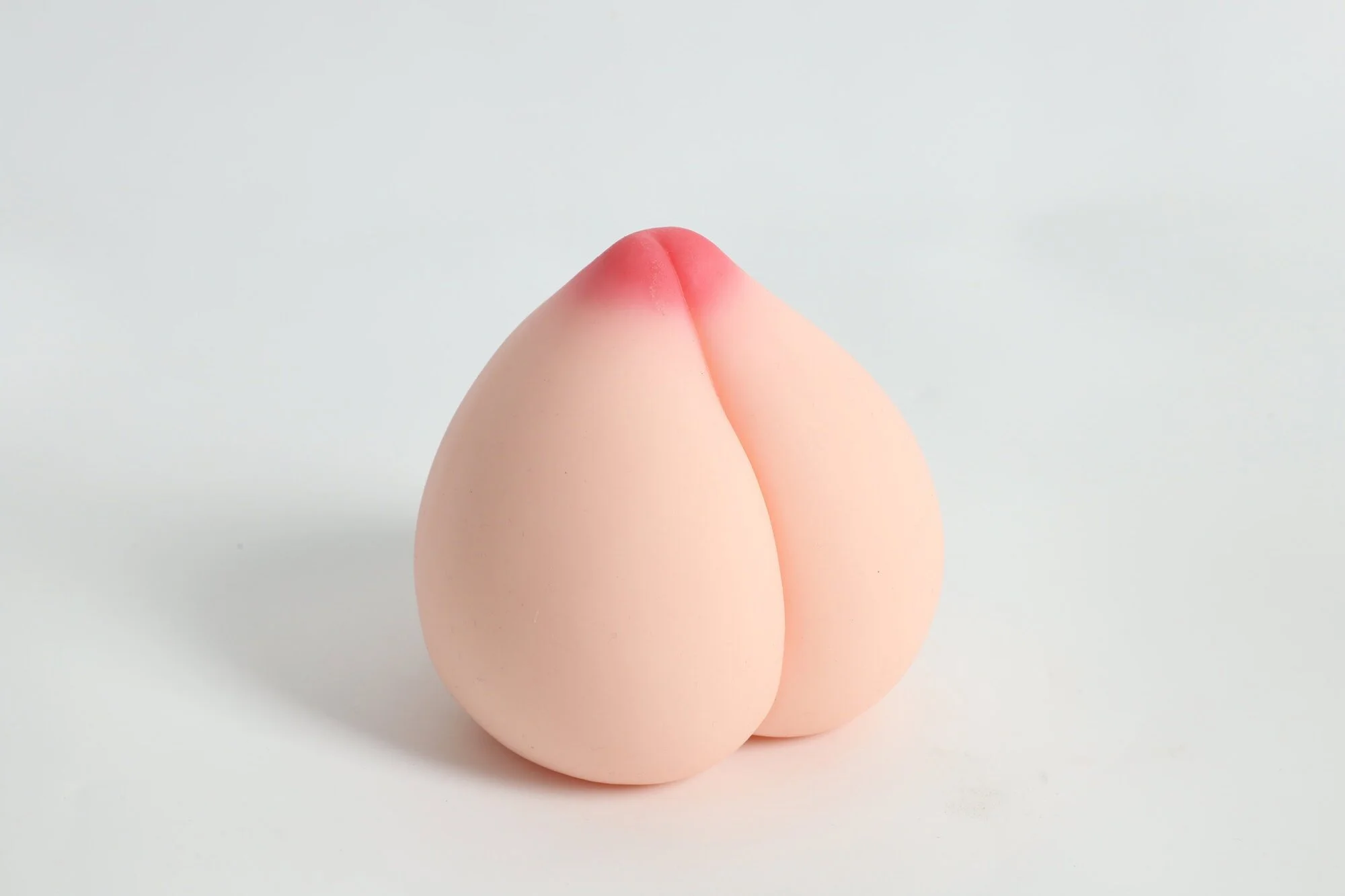 Pfirsich-Masturbator — photo 3 of 7