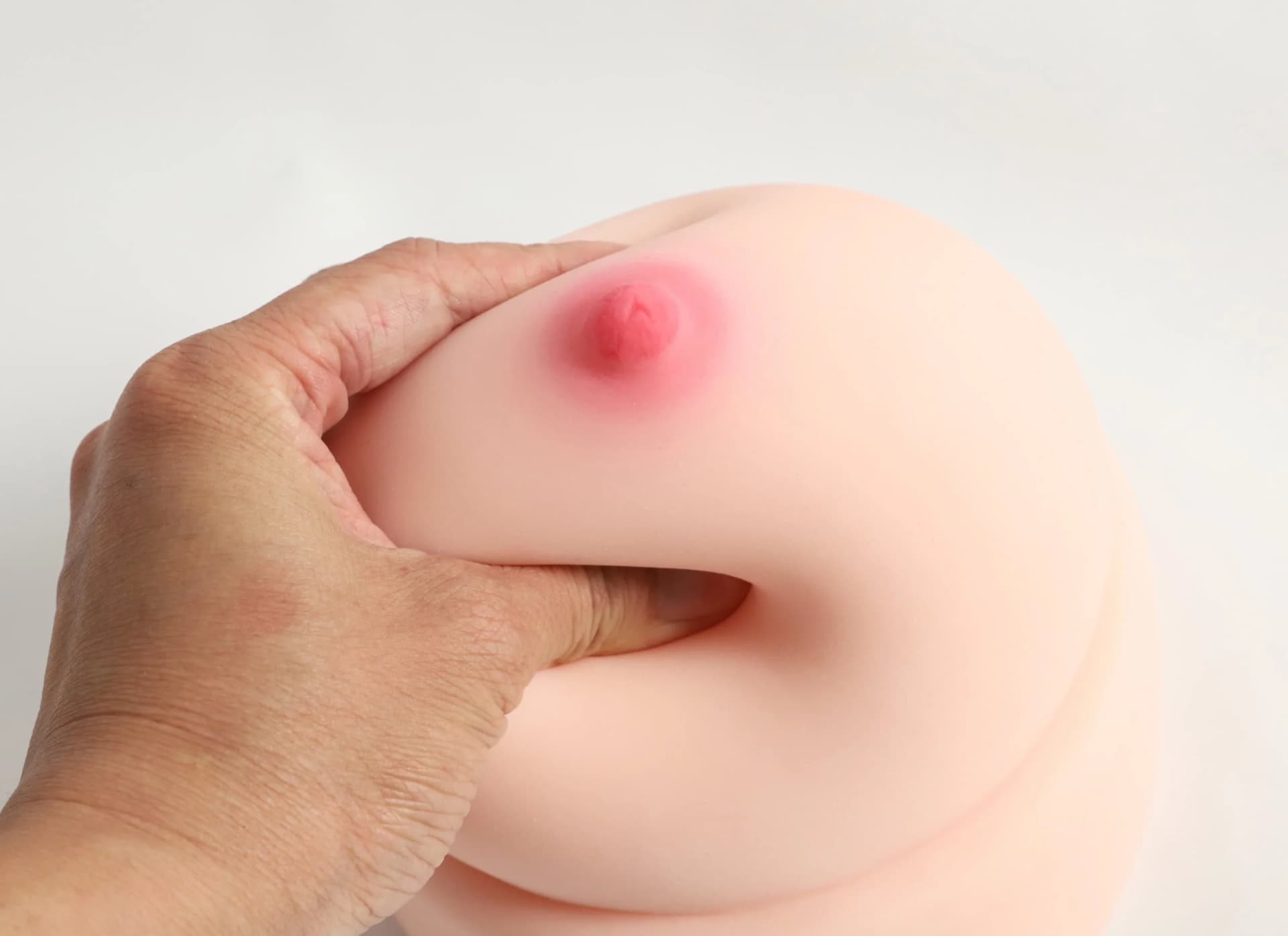 Uno Titty Masturbator — photo 3 of 8