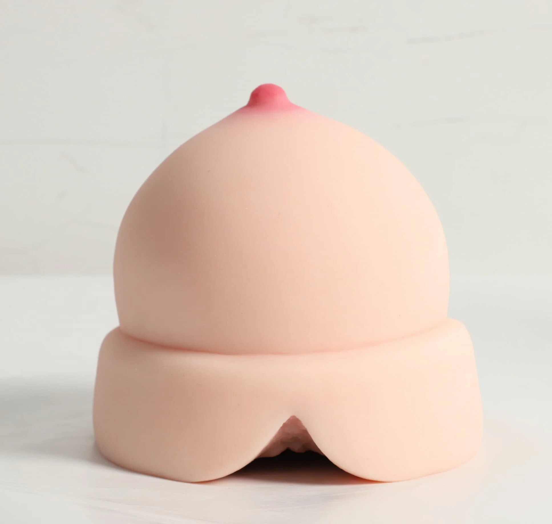Uno Titty Masturbator