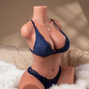 Carmen seated silicone torso sex doll 13 kg 16.jpg