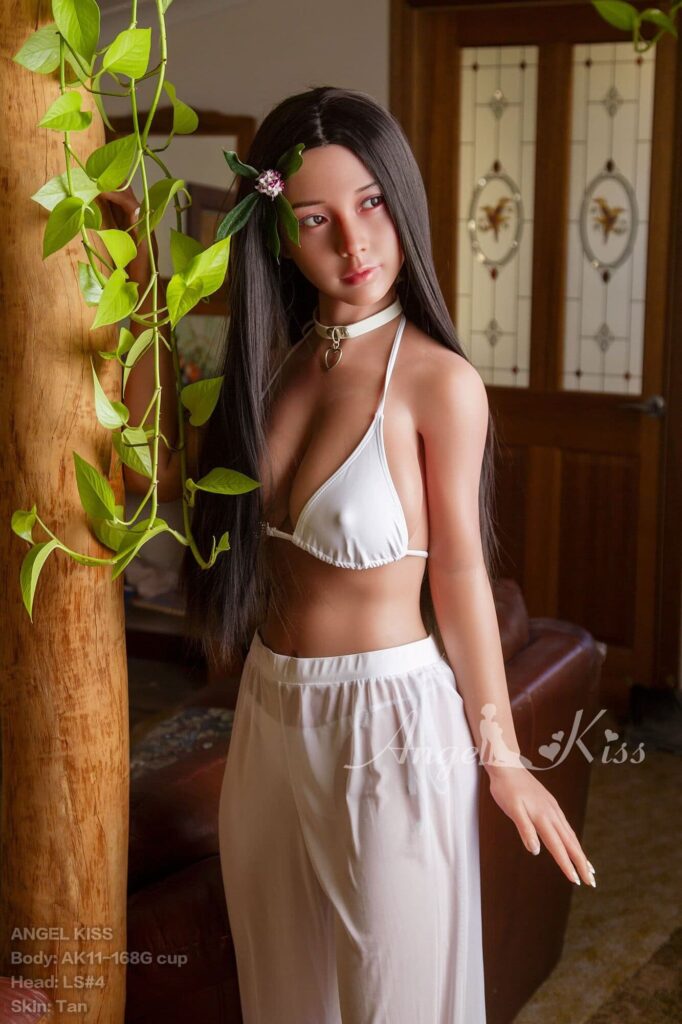 ตุ๊กตายางซิลิโคน Mia 168 ซม. 15.jpg